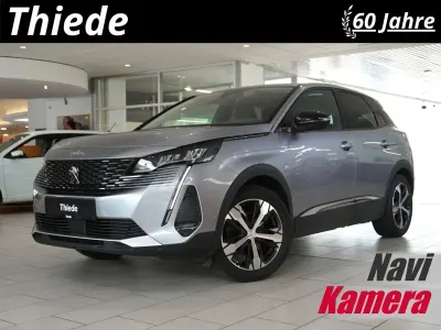 Gebraucht Peugeot 3008 Allure 131 PS (96 kW) 2022 Gris artense metallic SUV