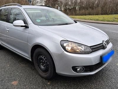 Gebraucht VW Golf VI 105 PS (77 kW) 2010 Silber Kleinwagen