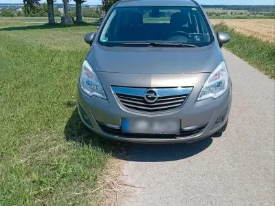 Gebraucht Opel Meriva 120 PS (88 kW) 2010 Braun Van / Kleinbus