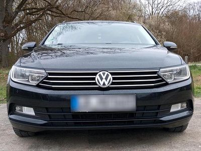 Gebraucht VW Passat 120 PS (88 kW) 2016 Schwarz Kombi