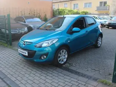Gebraucht Mazda 2 Center-Line 102 PS (75 kW) 2012 Aquatic blue Kleinwagen