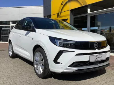 Używany Opel Grandland X Ultimate 131 KM (96 kW) 2022 Biały SUV