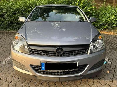 Opel Astra GTC