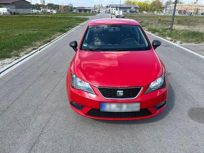 Second-hand Seat Ibiza 105 CP (77 kW) 2015 Roșu Hatchback