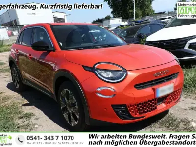 Neu Fiat 600 La Prima 114 kW (156 PS) 2025 Sun of italy orange me... SUV