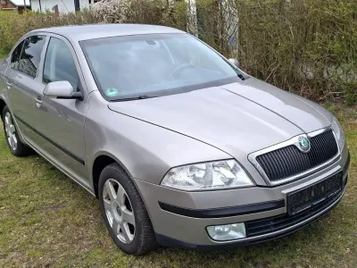 Gebraucht Skoda Octavia Elegance 160 PS (117 kW) 2008 Beige Limousine