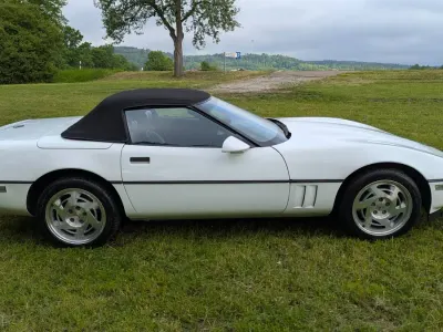 Gebraucht Chevrolet Corvette 248 PS (182 kW) 1990 Weiß Cabrio