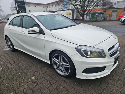 Gebraucht Mercedes A180 StreetStyle 122 PS (89 kW) 2015 Weiß Limousine