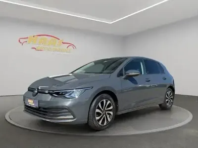Gebraucht VW Golf VIII Active 150 PS (110 kW) 2022 Grau Limousine