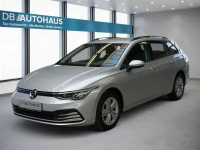 Gebraucht VW Golf VIII Life 116 PS (85 kW) 2023 Silber Kombi