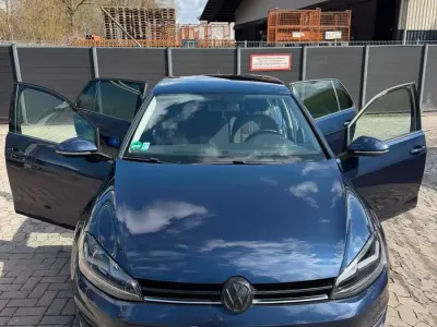 Gebraucht VW Golf VII 115 PS (84 kW) 2016 Andere farben Limousine