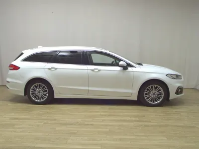 Używany Ford Mondeo Titanium 150 KM (110 kW) 2021 Biały Kombi