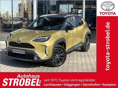 Gebraucht Toyota Yaris Cross 116 PS (85 kW) 2022 Warm gold metallic, dach schwa SUV