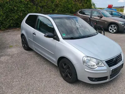 Gebraucht VW Polo 60 PS (44 kW) 2009 Silber Kleinwagen