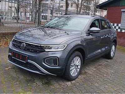 Second-hand VW T-Roc Life 150 CP (110 kW) 2023 Gri SUV
