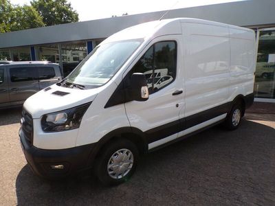 Gebraucht Ford Transit Trend 131 PS (96 kW) 2022 Weiß Van / Kleinbus