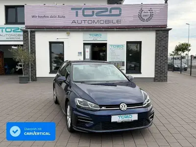 Gebraucht VW Golf VII R-line 116 PS (85 kW) 2019 Blau Limousine