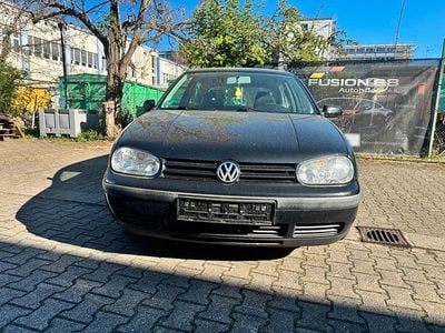 Gebraucht VW Golf IV 105 PS (77 kW) 2000 Schwarz Kleinwagen