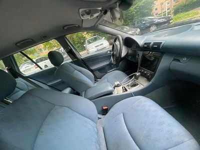 Mercedes C200