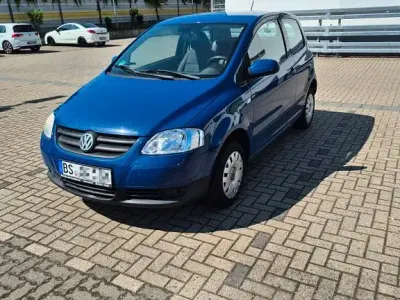 Gebraucht VW Fox 54 PS (39 kW) 2008 Blau Kleinwagen