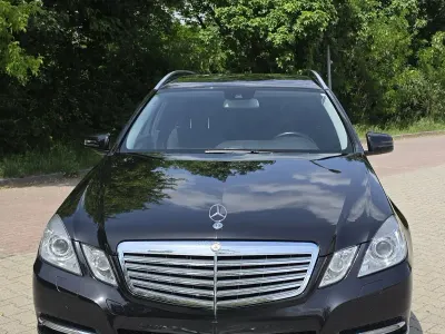 Gebraucht Mercedes E220 170 PS (125 kW) 2011 Schwarz Kombi