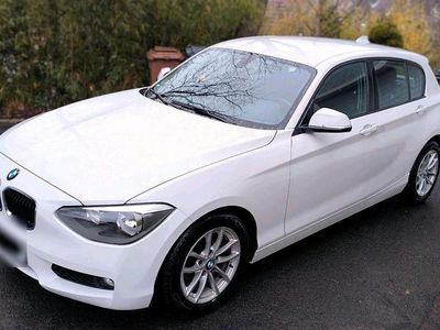 Gebraucht BMW 116 Efficient Dynamics 116 PS (85 kW) 2013 Weiß Kleinwagen