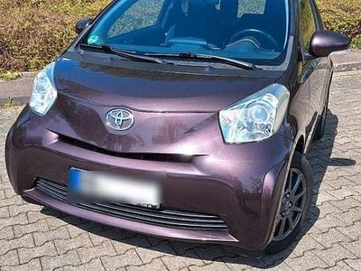 Toyota iQ