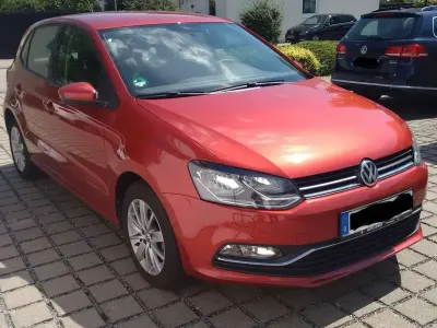 Gebraucht VW Polo 75 PS (55 kW) 2014 Rot Limousine