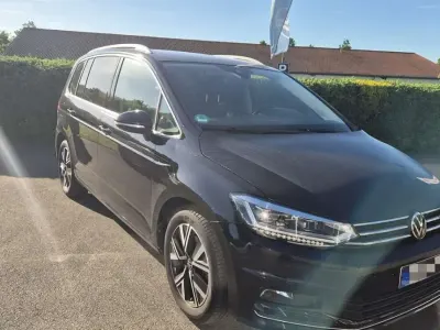 Gebraucht VW Touran Highline 150 PS (110 kW) 2020 Other Van / Kleinbus