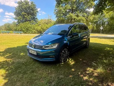 Gebraucht VW Touran Highline 150 PS (110 kW) 2019 Blau Van / Kleinbus