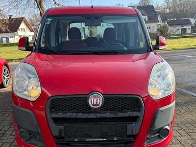 Rot Gebraucht 2010 Fiat Doblò Dynamic Van / Kleinbus | 5.999 € (Teuer)