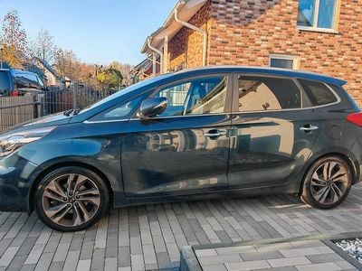 Gebraucht Kia Carens Spirit 141 PS (103 kW) 2016 Blau Van / Kleinbus