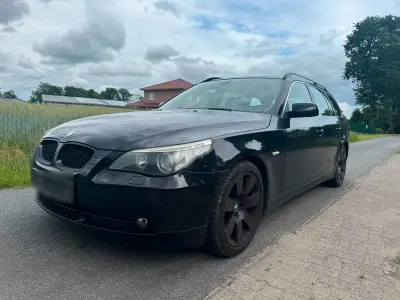 Gebraucht BMW 523 177 PS (130 kW) 2005 Schwarz Kombi