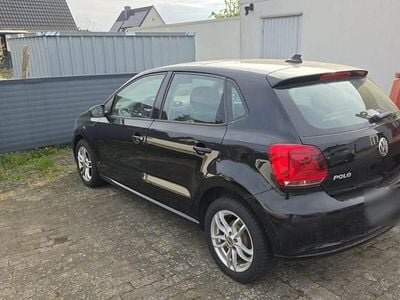 Usado VW Polo 69 HP (50 kW) 2013 Preto Citadino