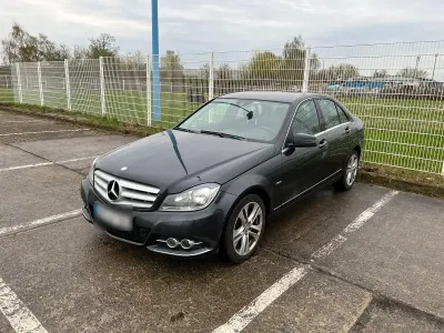 Usata Mercedes C220 Avantgarde 170 CV (125 kW) 2011 Nero Berlina