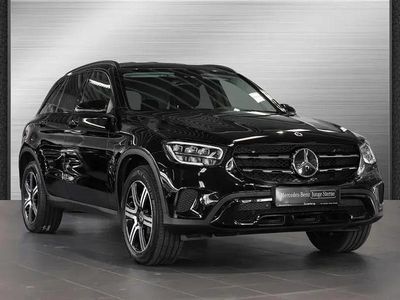 Second-hand Mercedes GLC300e Night 306 CP (225 kW) 2021 Negru SUV