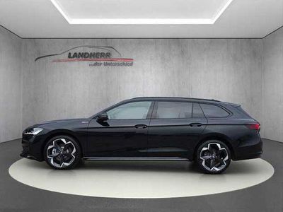 Neu Skoda Superb SportLine 193 PS (141 kW) 2025 Graphite grau Kombi