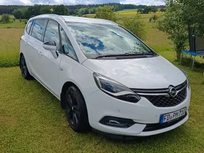 Gebraucht Opel Zafira Tourer 170 PS (125 kW) 2018 Weiß Van / Kleinbus