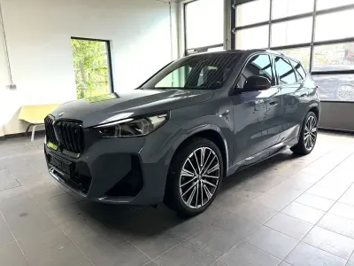 Gebraucht BMW iX1 M Sport 230 kW (313 PS) 2023 Storm bay metallic SUV