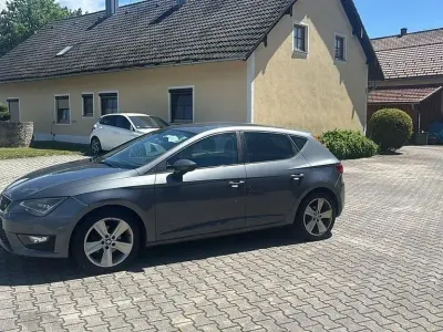Gebraucht Seat Leon FR 150 PS (110 kW) 2016 "pirineos" grau Limousine