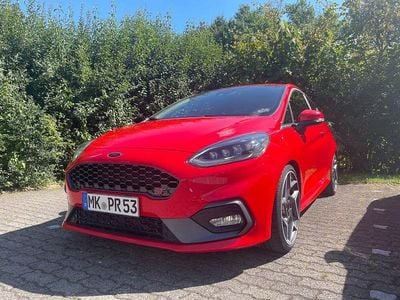 Gebraucht Ford Fiesta S 200 PS (147 kW) 2018 Rot Kleinwagen