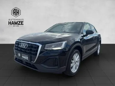 Gebraucht Audi Q2 Basis 150 PS (110 kW) 2022 Schwarz SUV