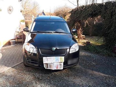 Gebraucht Skoda Roomster 80 PS (58 kW) 2010 Schwarz Van / Kleinbus
