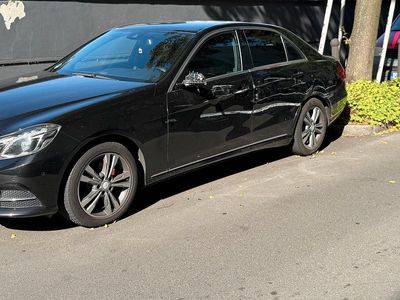 Mercedes E220