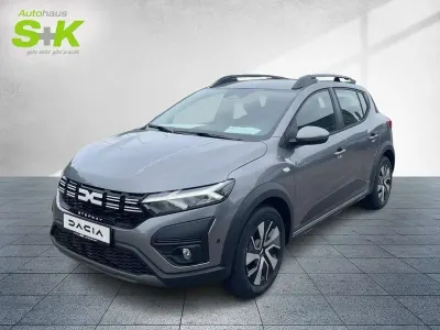 Neu Dacia Sandero Stepway 101 PS (74 kW) 2025 Dolomitgrau Kleinwagen
