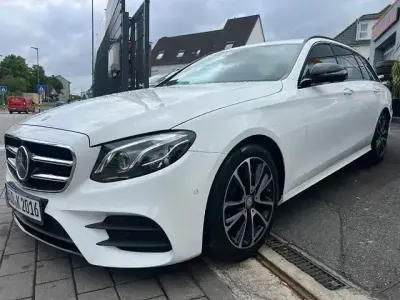 Gebraucht Mercedes E220 AMG line 194 PS (142 kW) 2017 Weiß Kombi