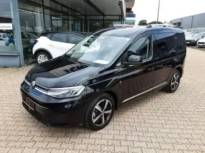 Neu VW Caddy Style 116 PS (85 kW) 2026 Schwarz Van / Kleinbus