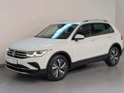 Gebraucht VW Tiguan 245 PS (180 kW) 2022 Weiß SUV