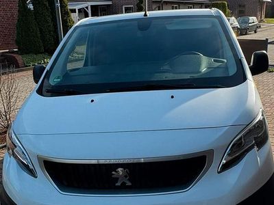 Gebraucht Peugeot Expert Premium 122 PS (89 kW) 2020 Weiß Van