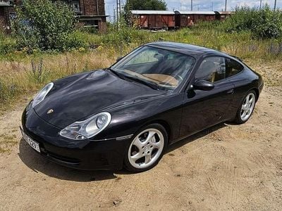 Porsche 911 Carrera 4